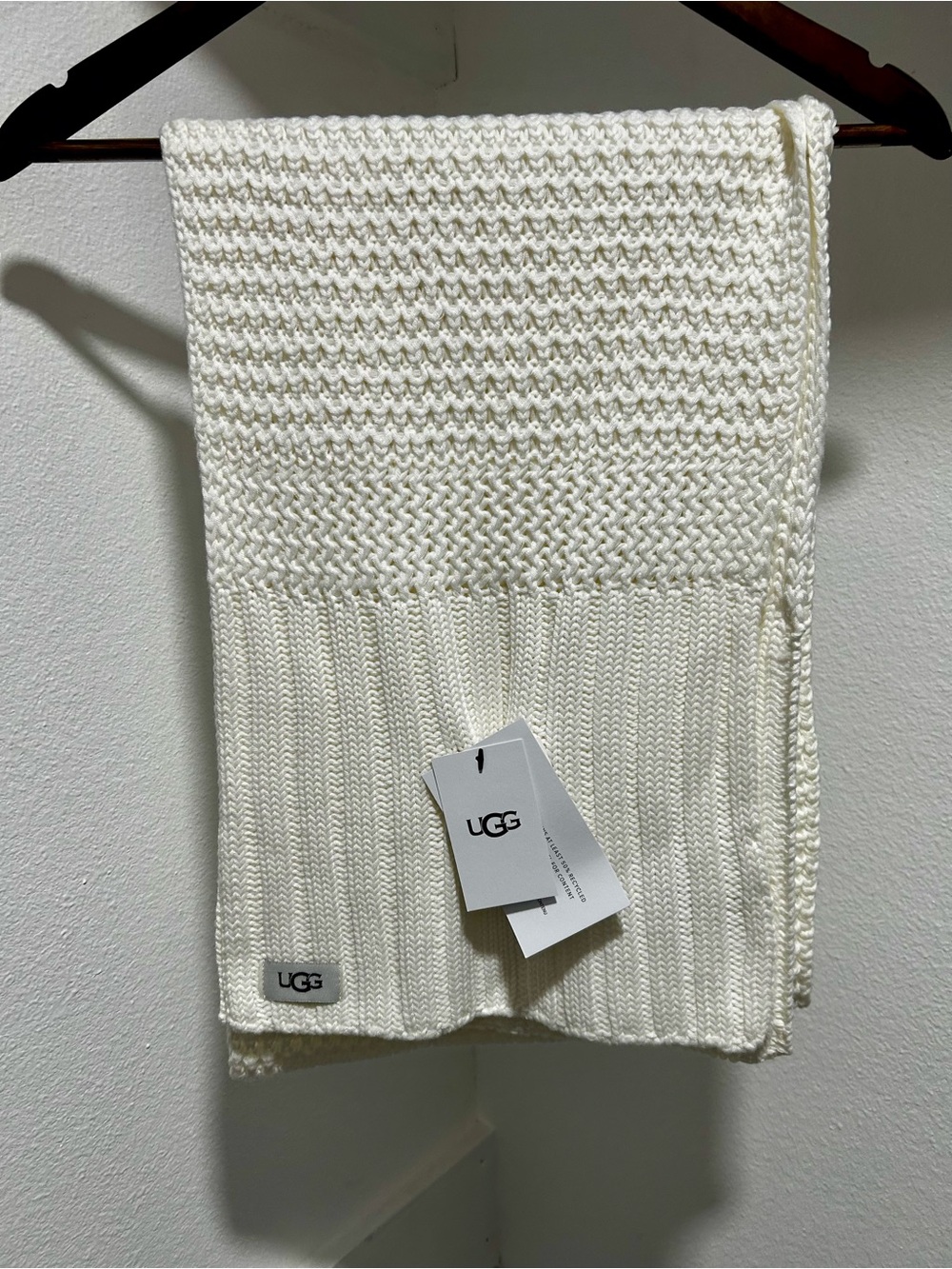 Ugg Textured Knit Scarf Ivory NWT